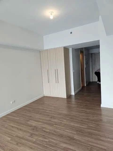 FOR LEASE - photo 4