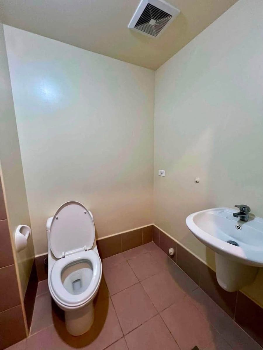 Condo near Edsa LRT !!! - photo 3