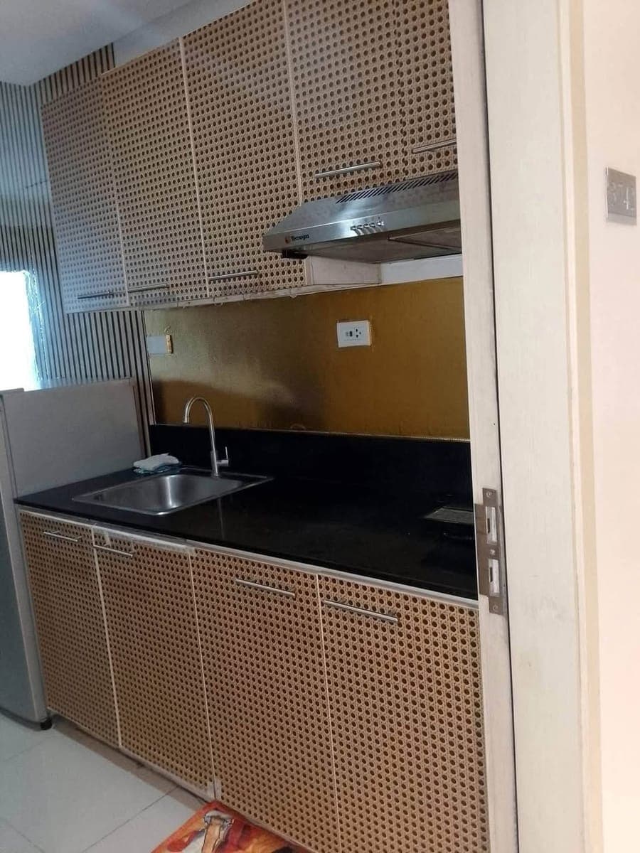 FOR RENT: ₱20,000/month. | Inclusive association dues - photo 4