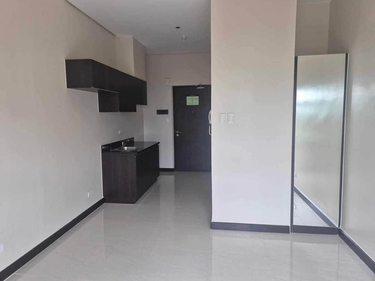 📌 AURORA ESCALADES CUBAO studio unit 16k inclusive of assoc dues (1+1 only) - photo 1