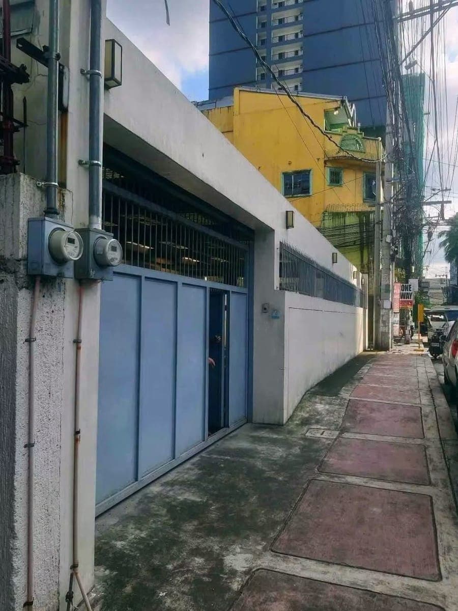 For Rent - photo 2