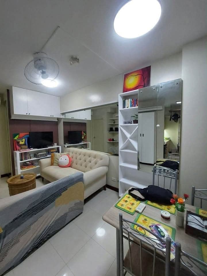 𝐅𝐎𝐑 𝐑𝐄𝐍𝐓: 2BR Condominium DMCI One Castilla Place, Quezon City - photo 2