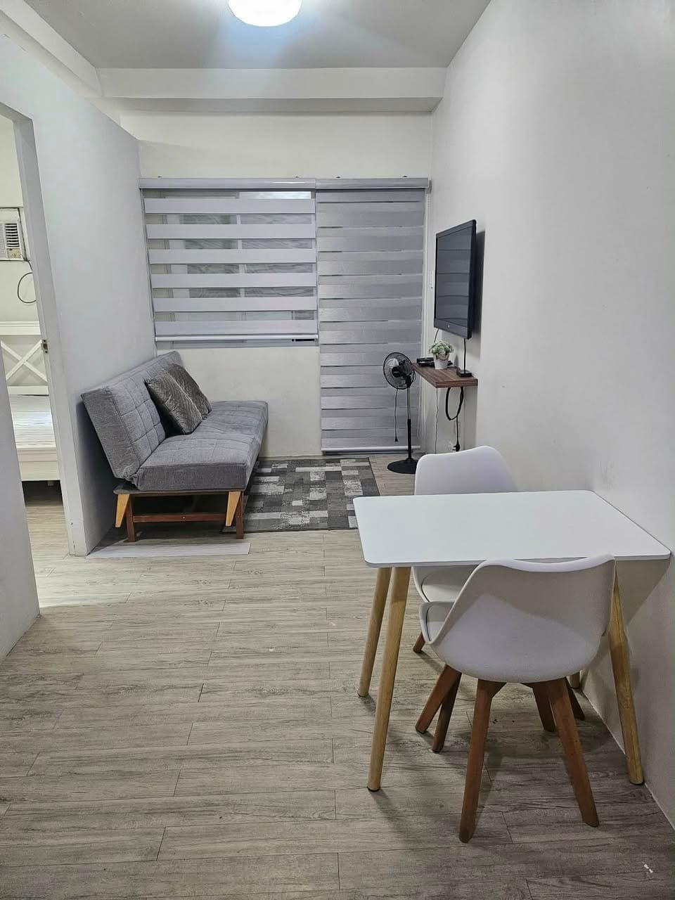 🏘️Condo Unit w/ Balcony For Rent 🙌🏻 - photo 2