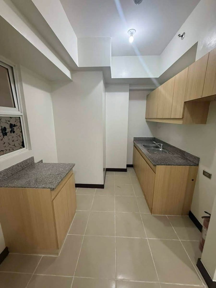 🏙️ FOR LEASE | Spacious 2BR Bare Condo Unit at Infina Towers, Quezon City - photo 4