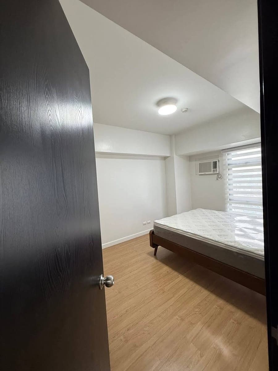 FOR RENT / FOR SALE – 1-Bedroom Furnished Condo Unit - photo 5