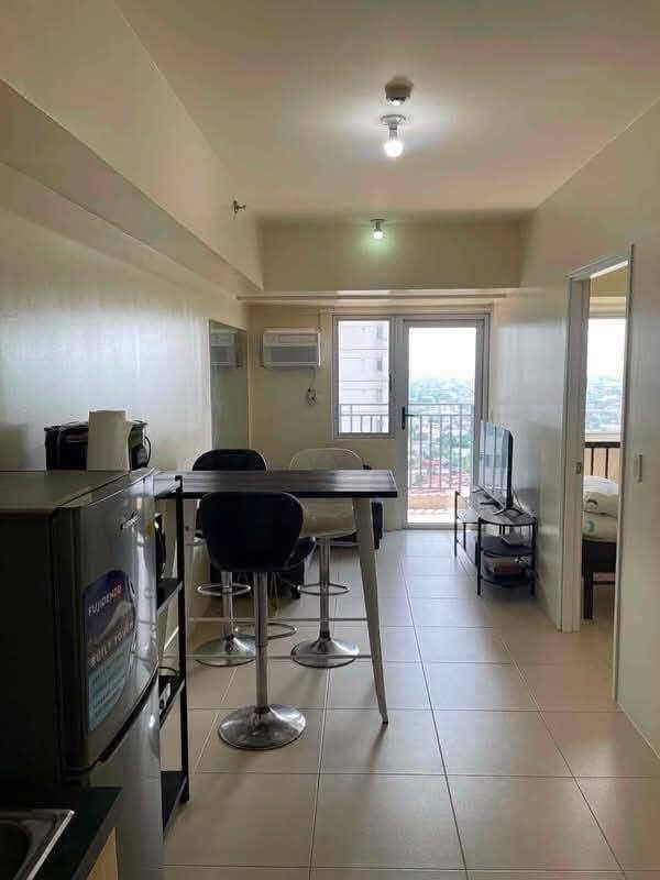 Corner unit 1 bedroom w/ Balcony FOR RENT - photo 1