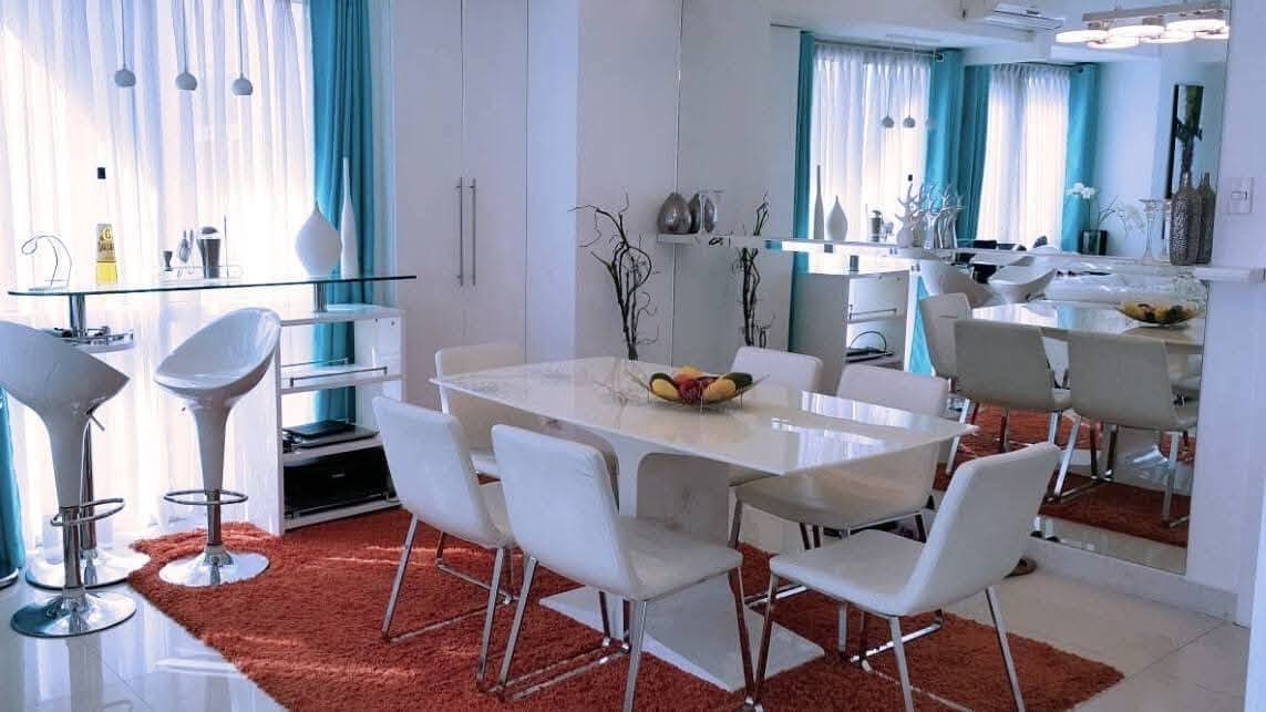 SUPER DISCOUNTED PRICE‼️ CONDO & PARKING, it includes inverter appliances and fully furnished fixtures!! - photo 1