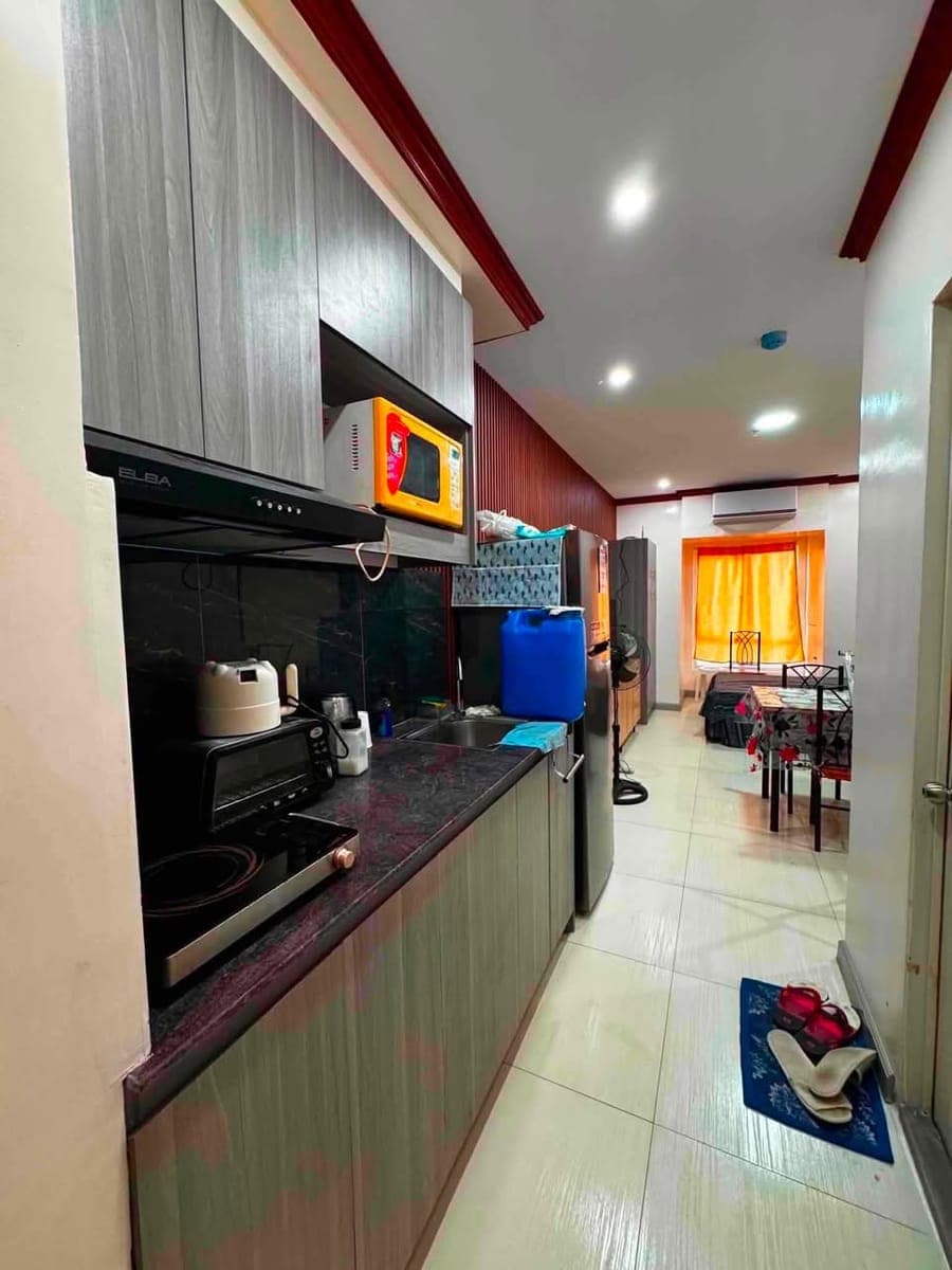 🏢 FOR RENT – FULLY FURNISHED Studio Condo Unit - photo 1
