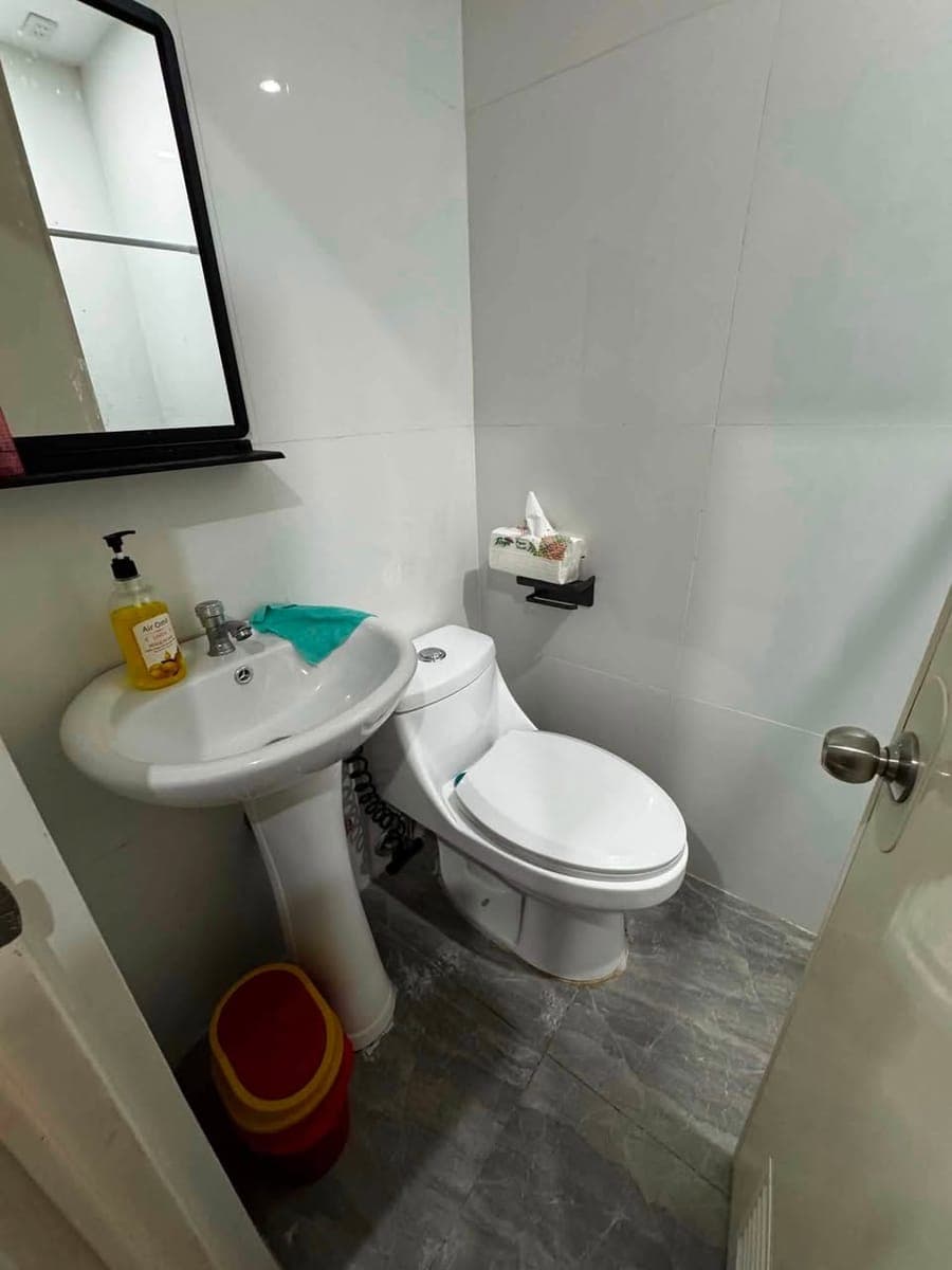 🏢 FOR RENT – FULLY FURNISHED Studio Condo Unit - photo 5