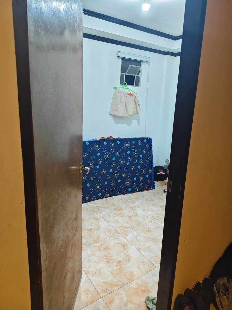 1 male bed specer 19 hyacinth South green hieghts Brgy putatan muntinlupa city 3k Monthly 1 month ad... - photo 1