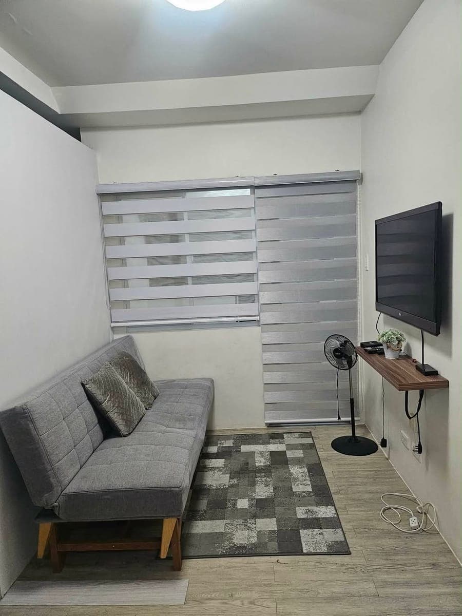 🏘️Condo Unit w/ Balcony For Rent 🙌🏻 - photo 1