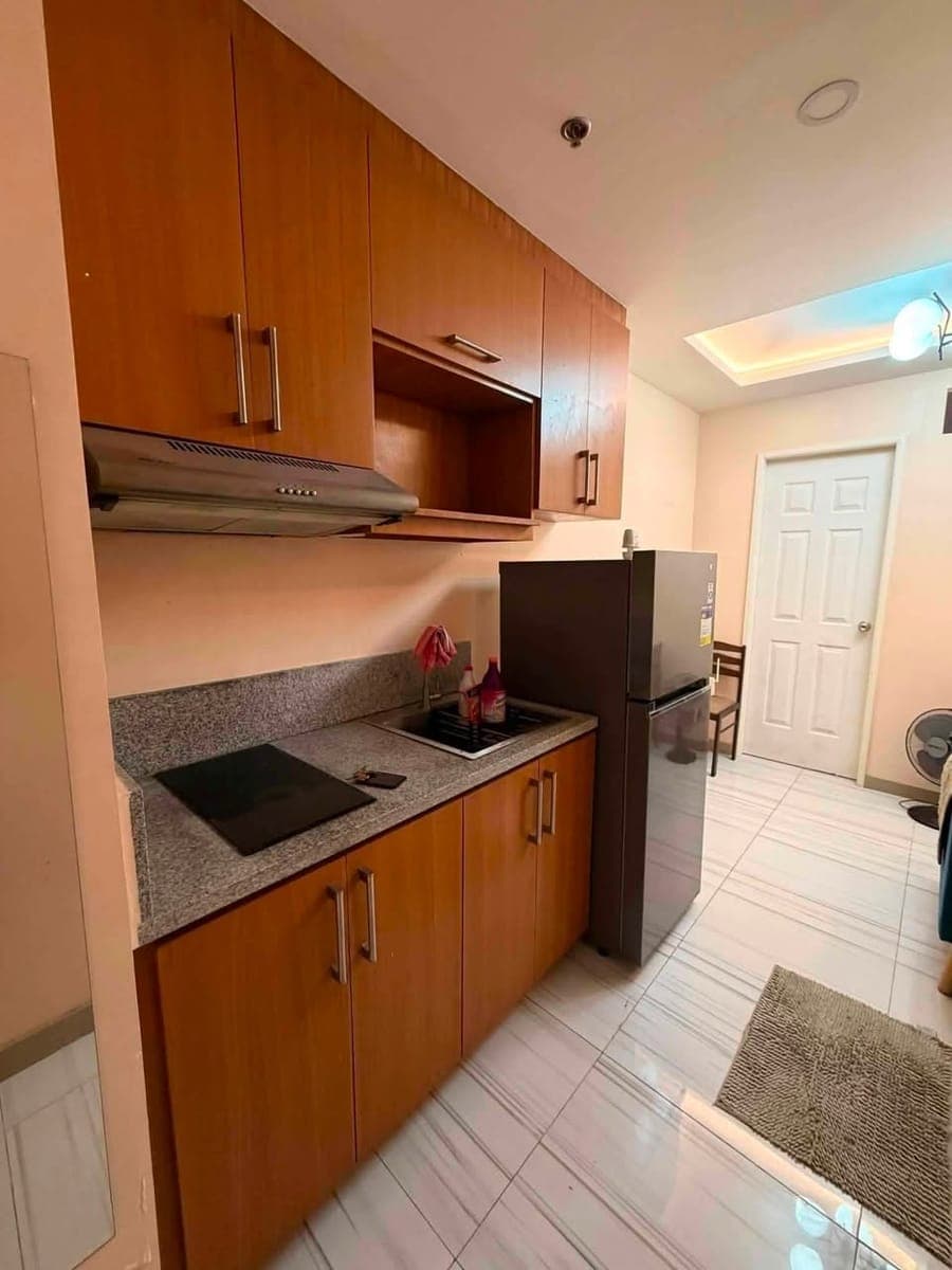 🏢 CONDO FOR RENT IN QUEZON CITY! - photo 5