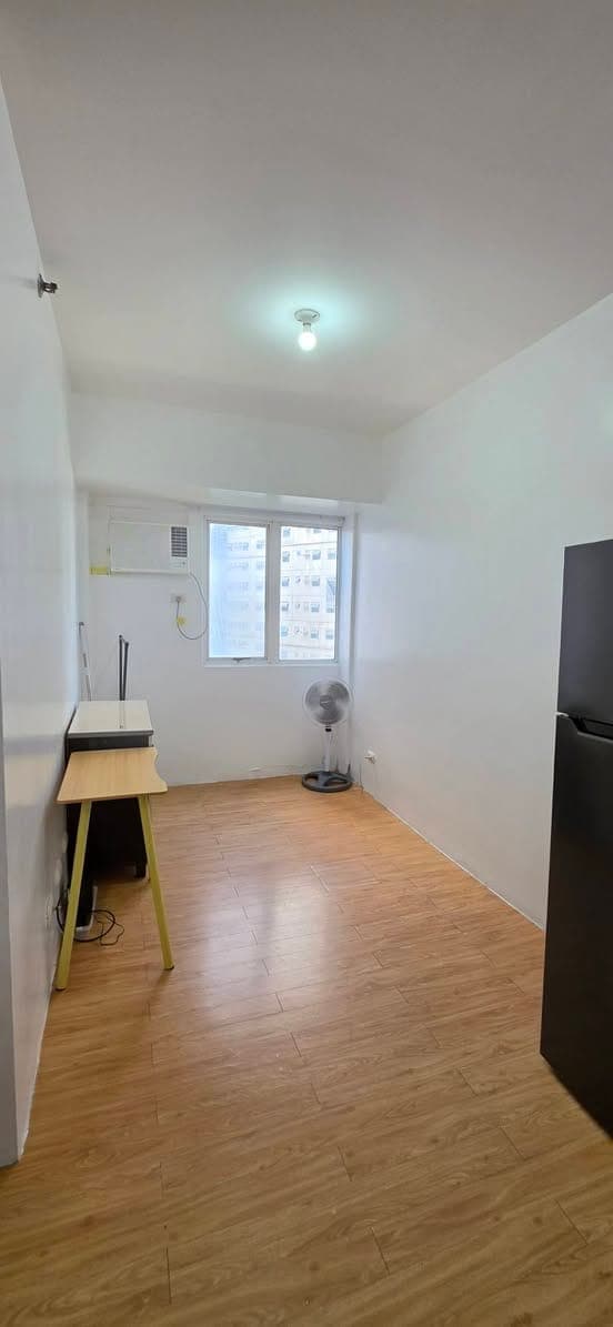 For Rent 1 Bedroom unit - photo 1