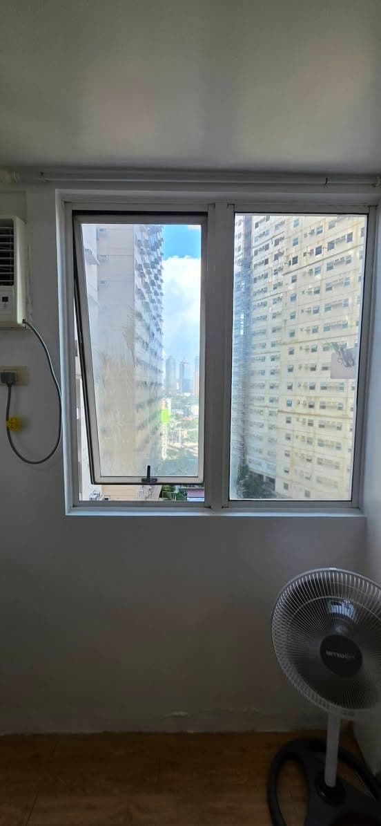 For Rent 1 Bedroom unit - photo 5