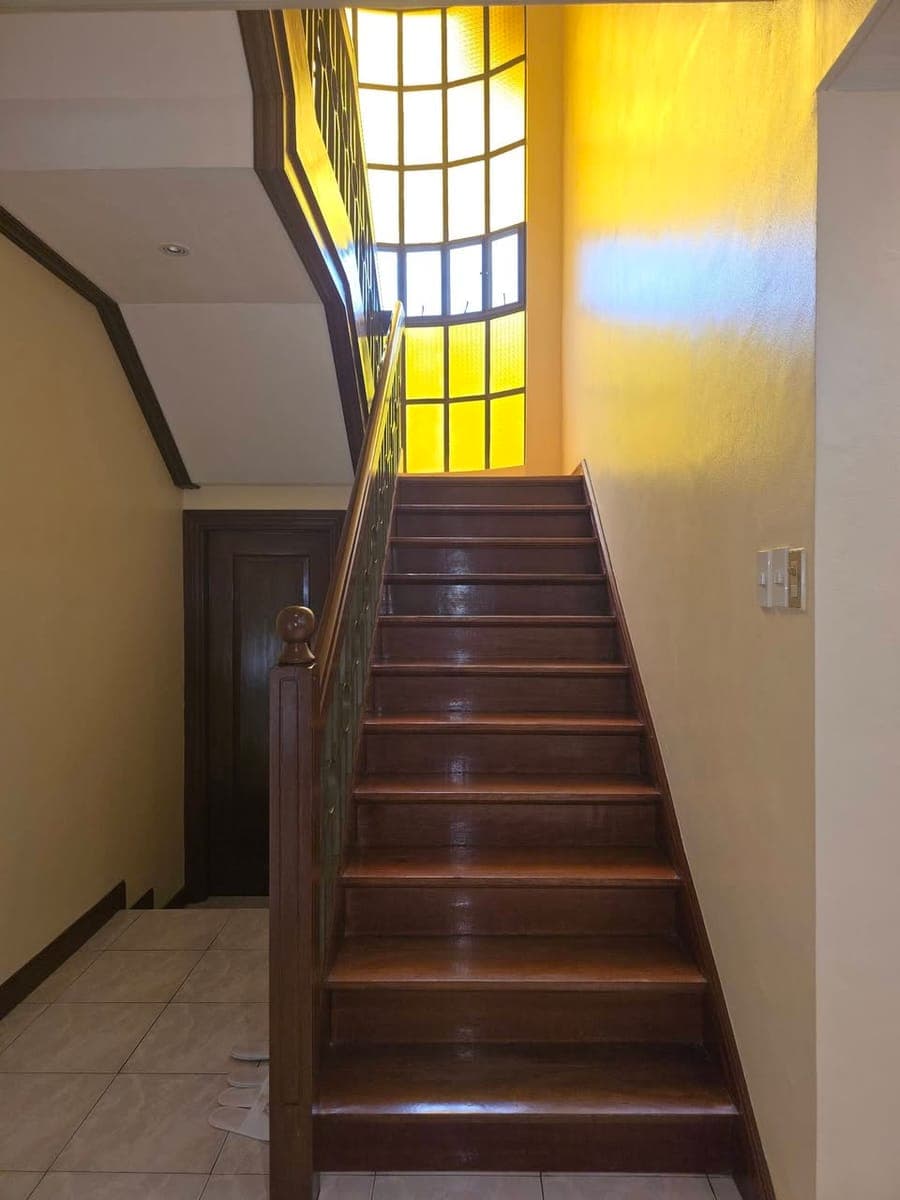 HOUSE FOR RENT - photo 1