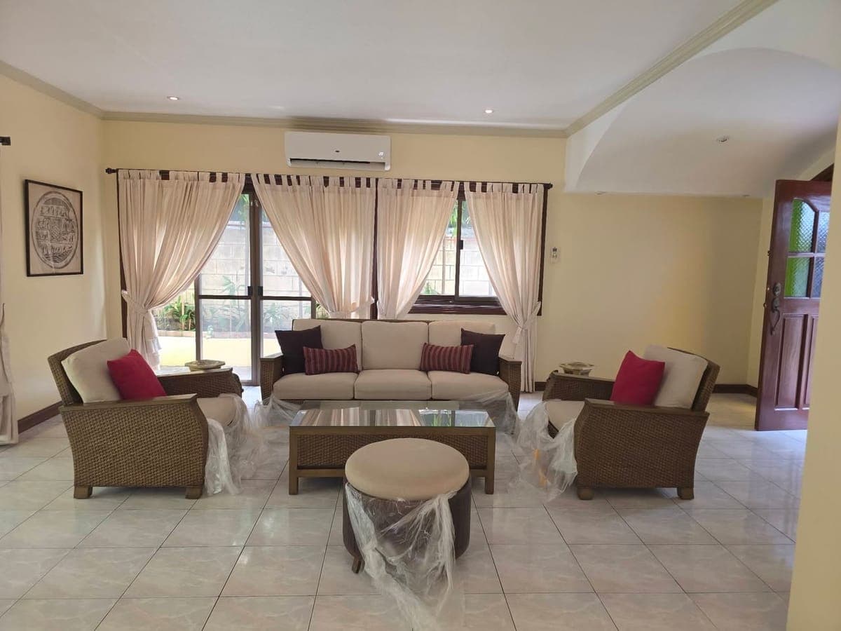 HOUSE FOR RENT - photo 3