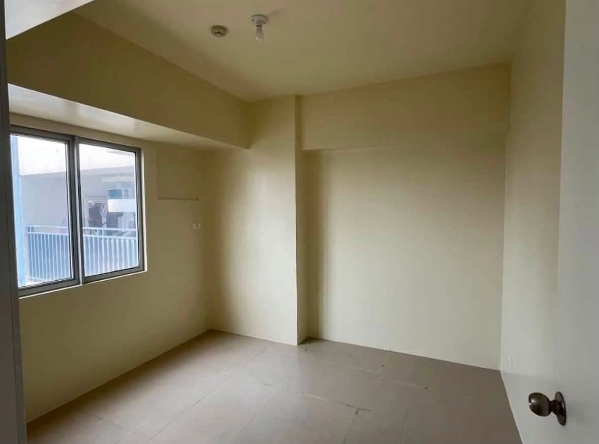 Avida Towers Sola unfurnished 1br unit for rent - photo 2