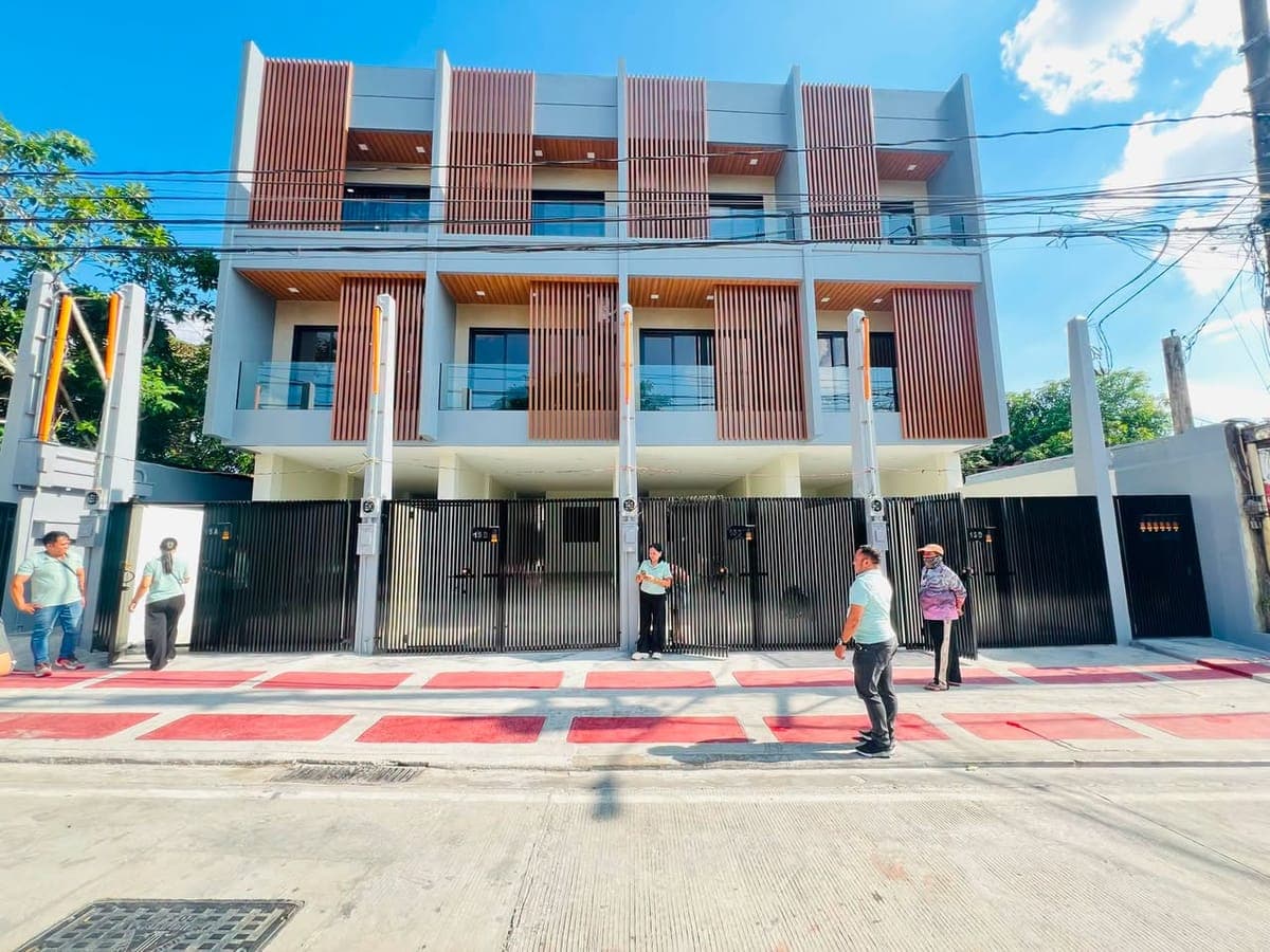 🏡 SPACIOUS HOUSE FOR RENT IN WEST FAIRVIEW, QUEZON CITY - photo 1