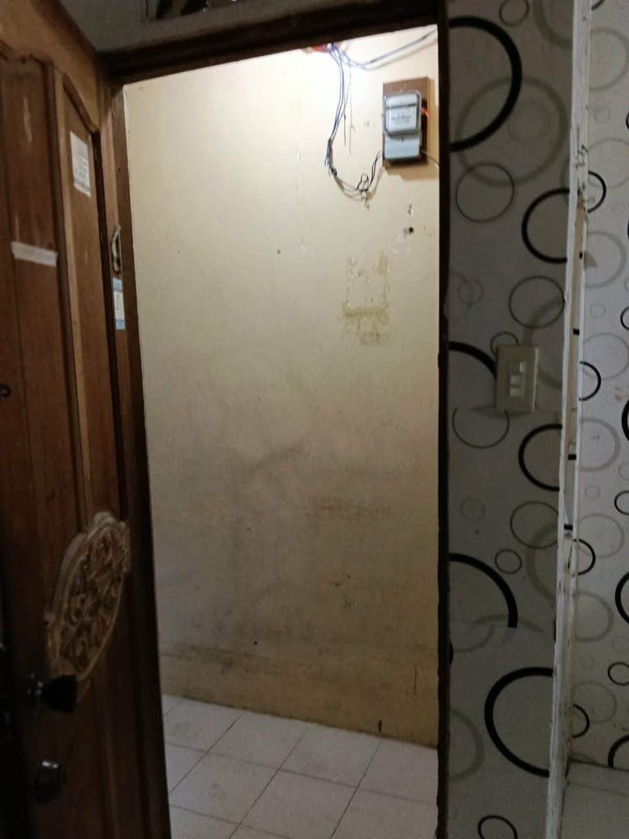 Helping a friend , Studio type for rent in Admiral Las Piñas - photo 5