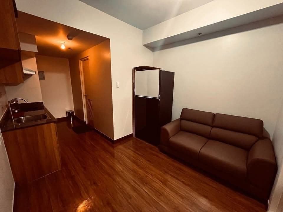 FOR RENT: Semi-Furnished 1BR unit at Cameron Residences, Quezon City - photo 4