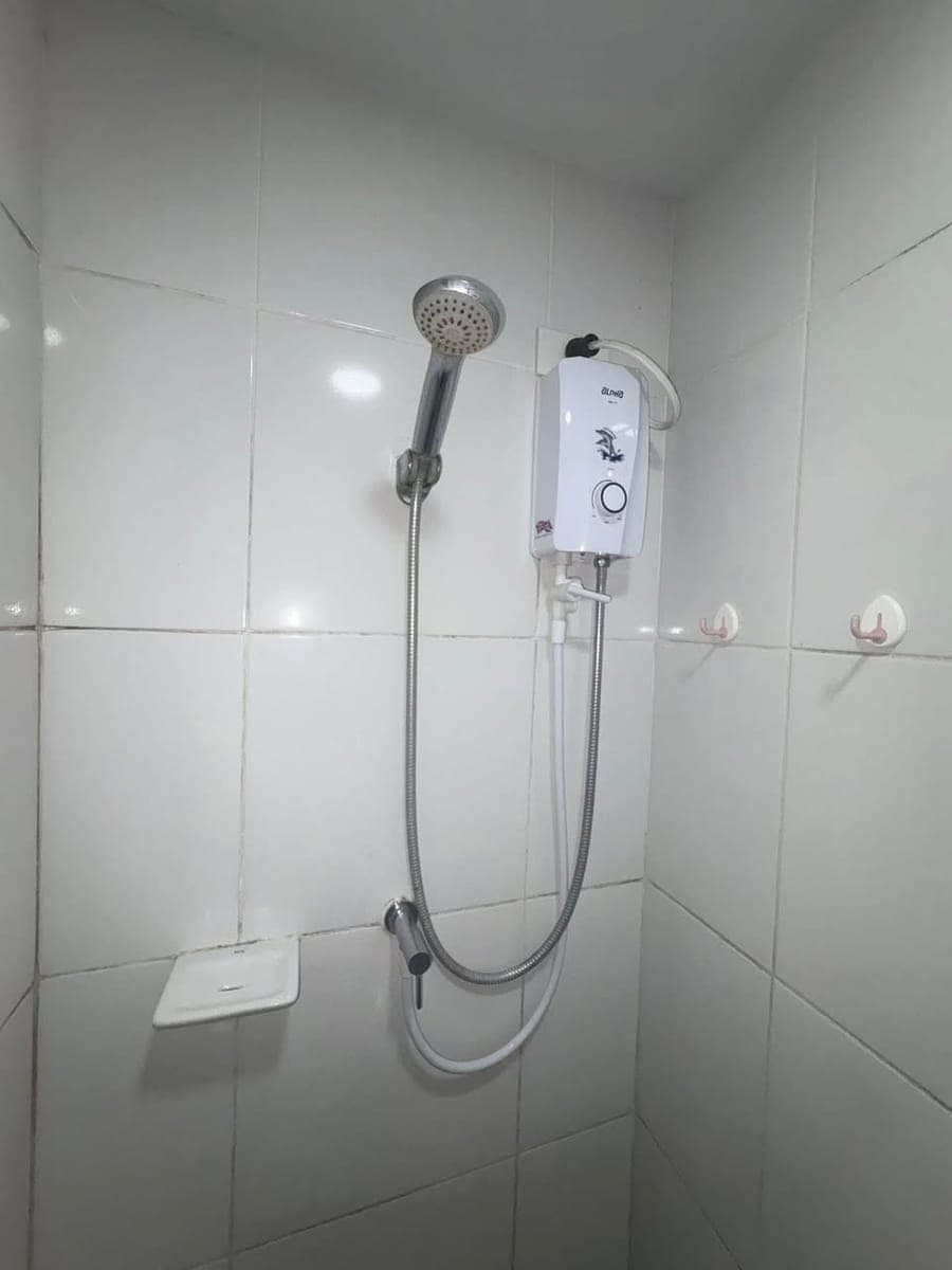 ⚪️ Fully-furnished condo unit for rent located at Studio City, West Parc Road, Filinvest City, Alabang, Muntinlupa City. - photo 1