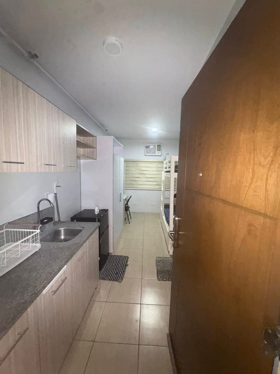 ⚪️ Fully-furnished condo unit for rent located at Studio City, West Parc Road, Filinvest City, Alabang, Muntinlupa City. - photo 5