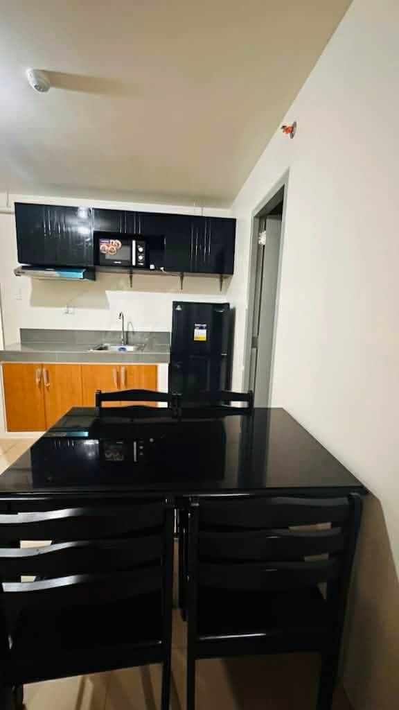 **🏙️ **✨ **FOR RENT 2BR CORNER CONDO WITH SIERRA MADRE VIEW! 😍 FULLY FURNISHED | COMMONWEALTH QC | PM FOR RATE** 📩 - photo 5