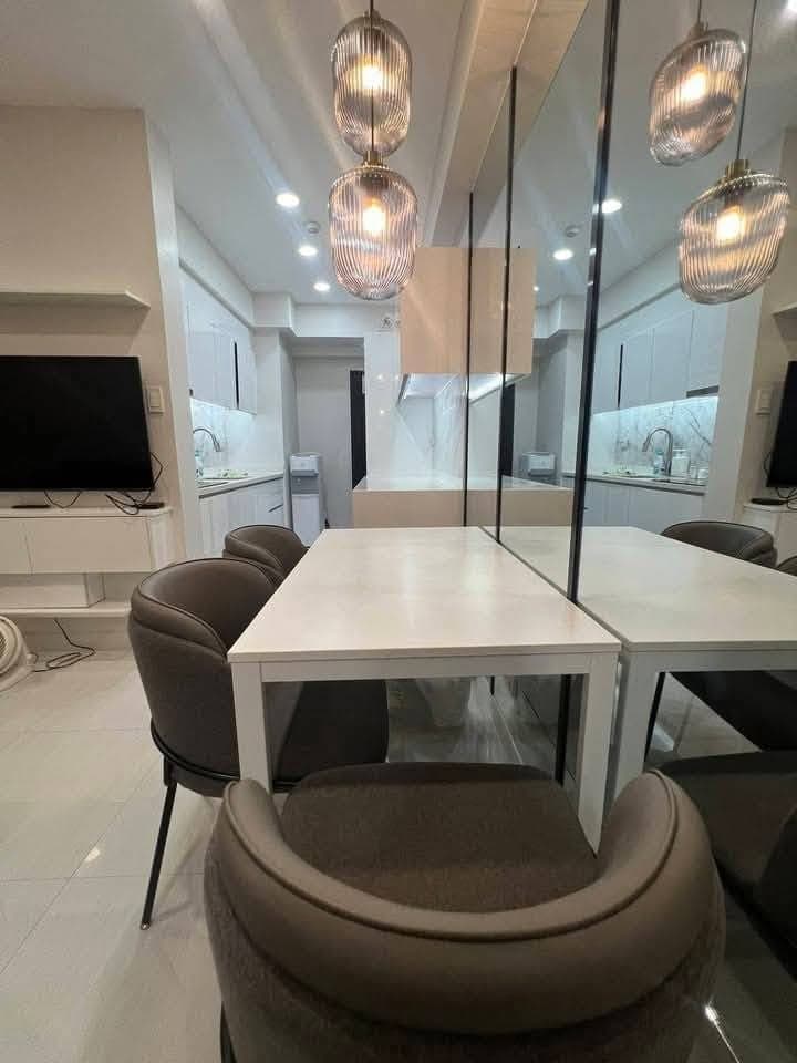 𝐅𝐎𝐑 𝐑𝐄𝐍𝐓: 2-Bedroom Interior Designed Furnished Unit at DMCI Infina Towers - photo 2