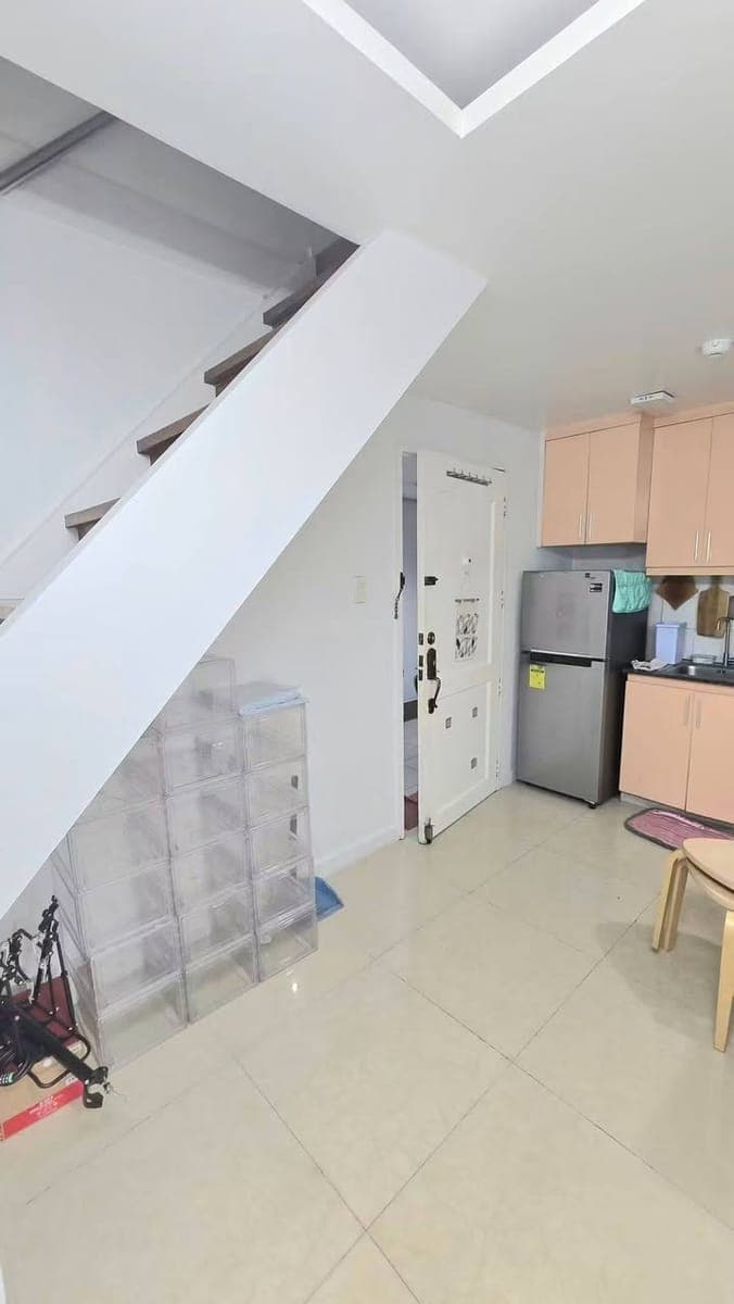 🏡🔑 FOR RENT | 2BR LOFT-TYPE CONDO + PARKING FOR 2 CARS | VICTORIA STATION 1 ✨ - photo 3