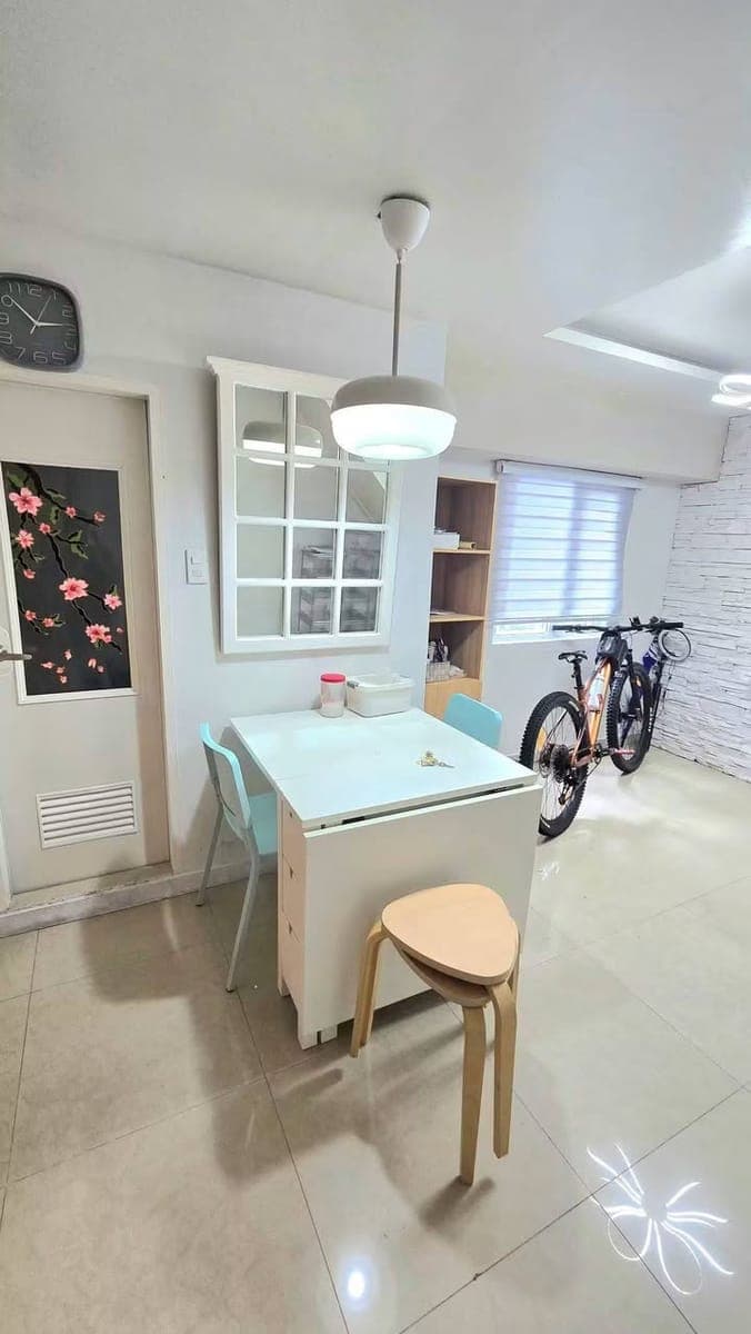 🏡🔑 FOR RENT | 2BR LOFT-TYPE CONDO + PARKING FOR 2 CARS | VICTORIA STATION 1 ✨ - photo 4