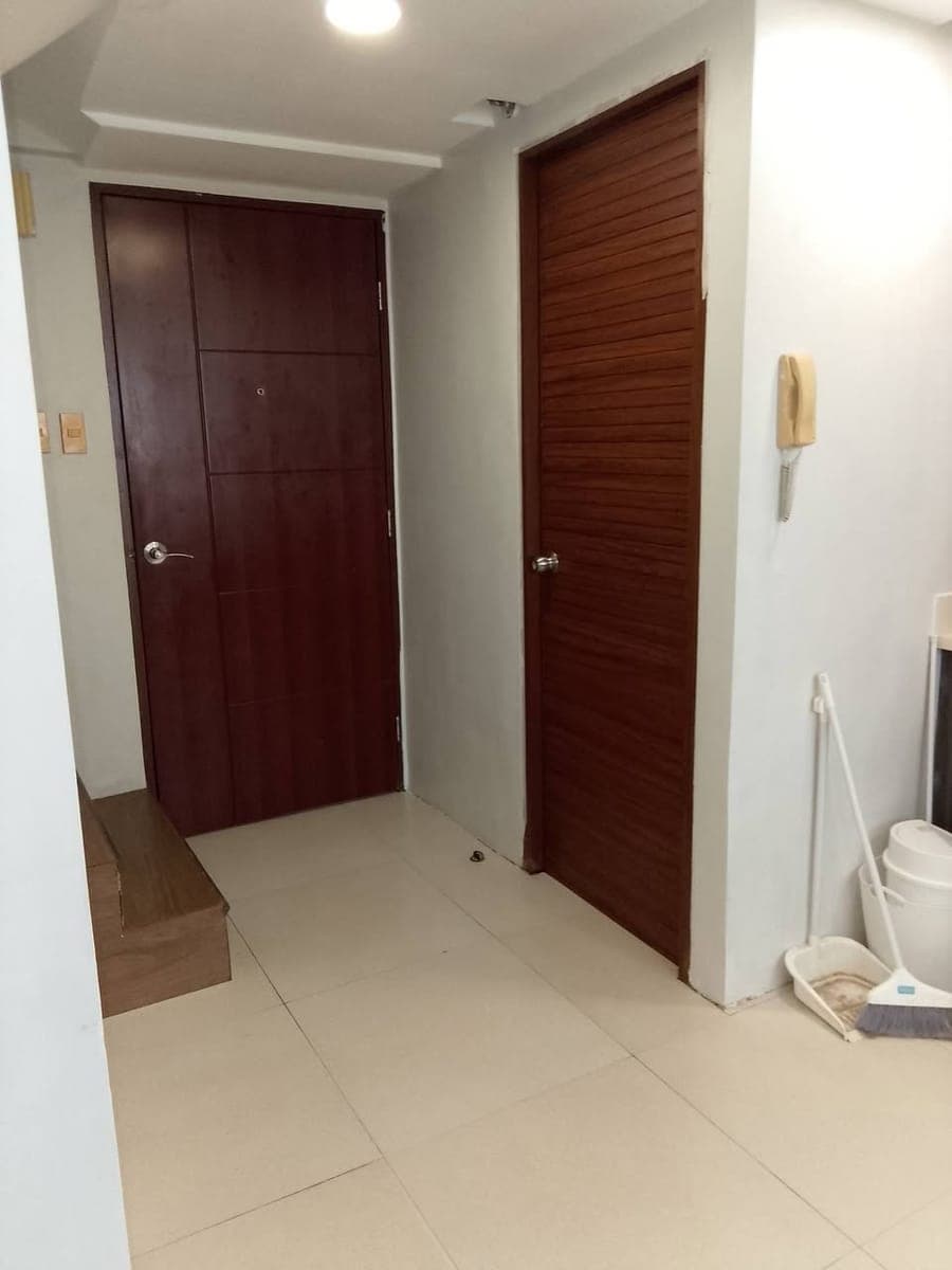 FOR RENT: 2BEDROOMS w/ 2Bathrooms (42sqm) Newly Paint - photo 5