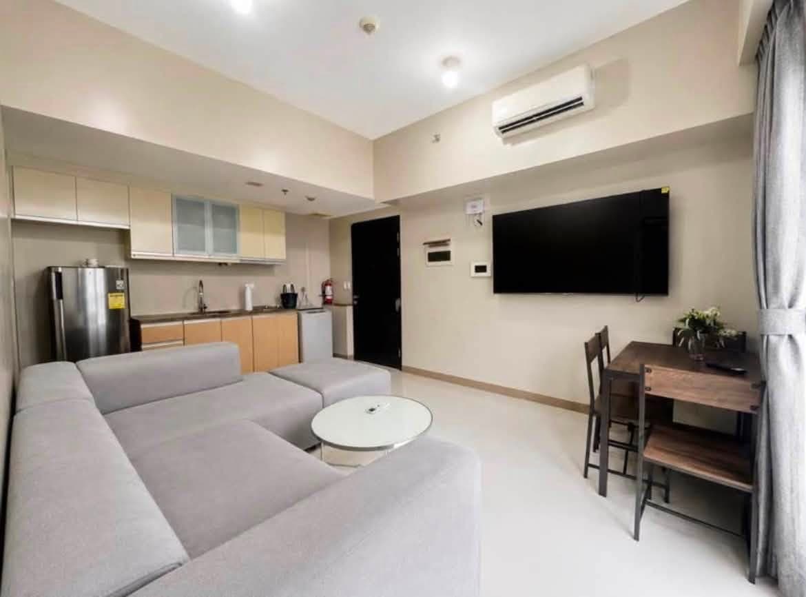 FOR RENT | ONE EASTWOOD AVENUE TOWER 1 - photo 3