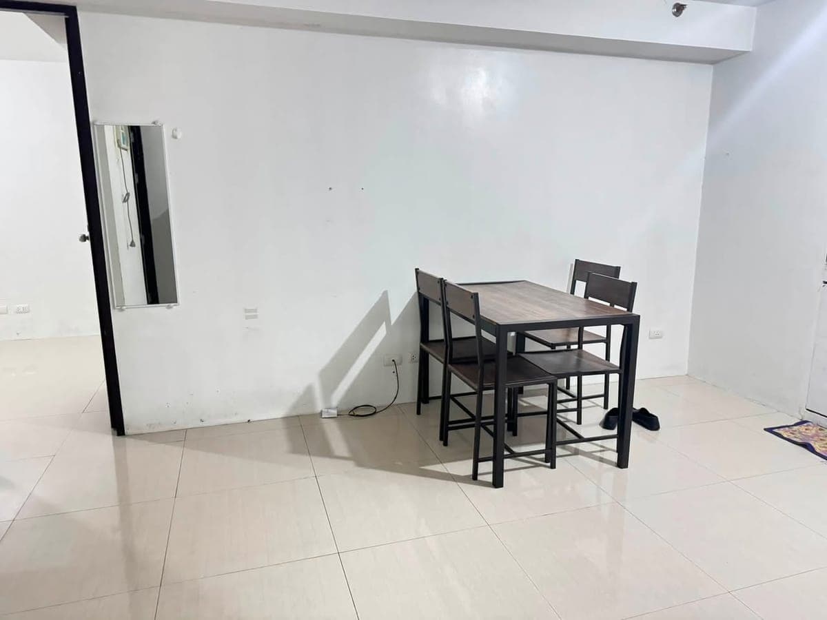 Pet friendly unit at The Avenue Residences - photo 1