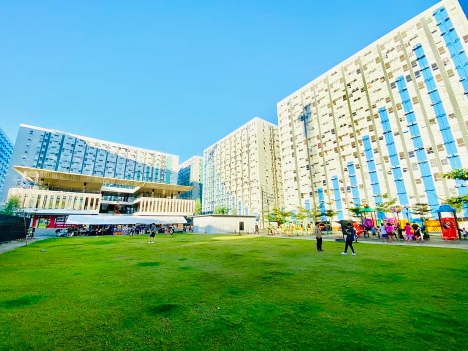 📣 Looking for 1 FEMALE TENANT - only P4,800 per month per pax (shared bedroom w/ 2 current tenants) - photo 3