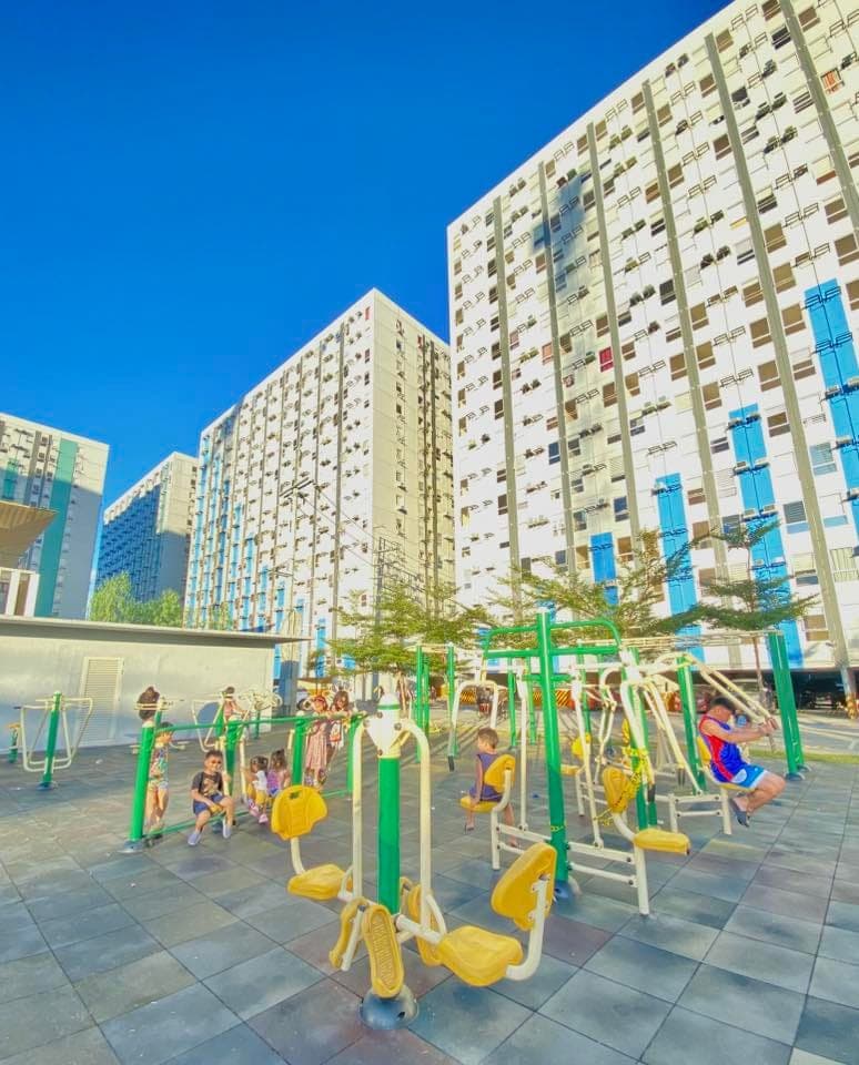 📣 Looking for 1 FEMALE TENANT - only P4,800 per month per pax (shared bedroom w/ 2 current tenants) - photo 4