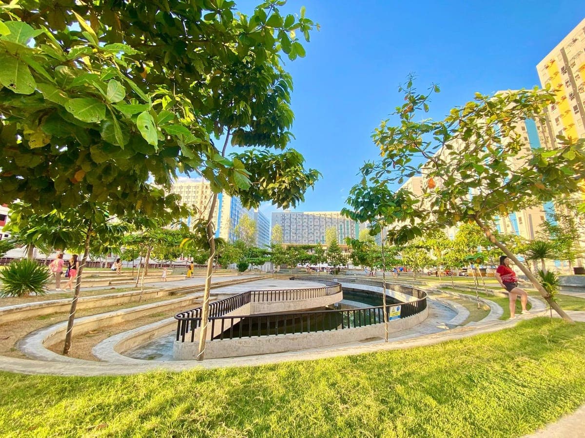 📣 Looking for 1 FEMALE TENANT - only P4,800 per month per pax (shared bedroom w/ 2 current tenants) - photo 6