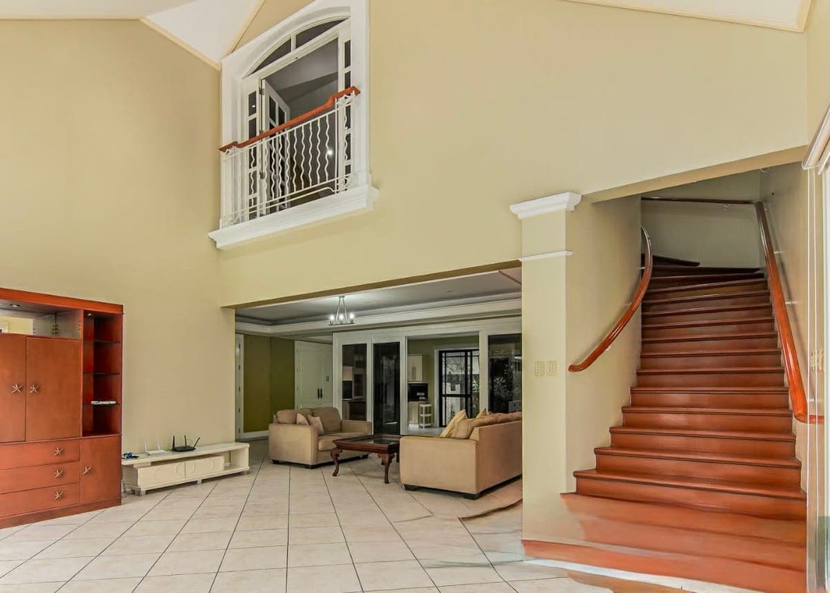 Ayala Alabang Village House For Rent - photo 3