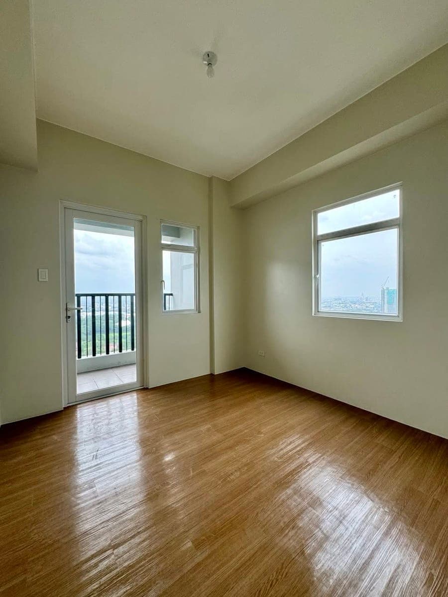 **❗️FOR LEASE | 📍1BR Corner Unit with Balcony at Vista Pointe Katipunan ** - photo 1