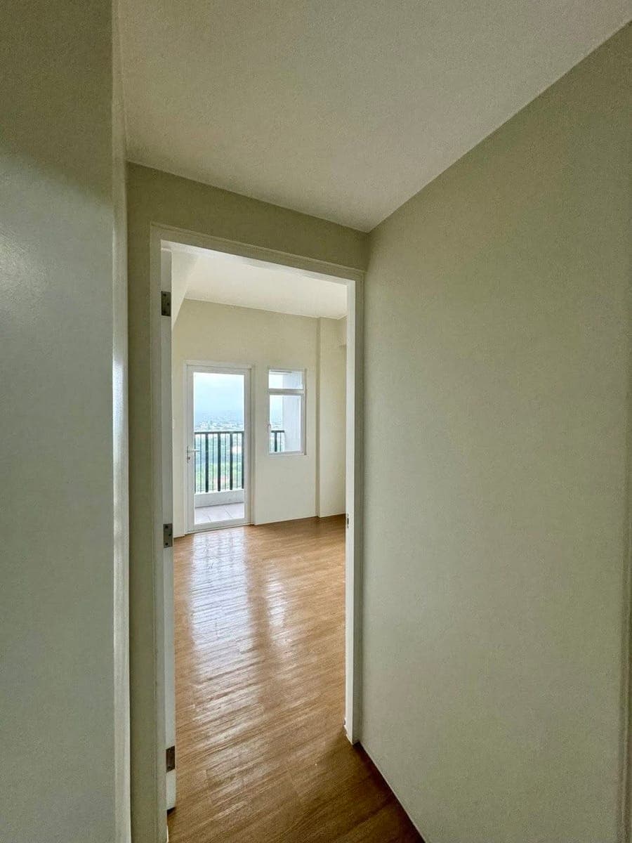 **❗️FOR LEASE | 📍1BR Corner Unit with Balcony at Vista Pointe Katipunan ** - photo 5