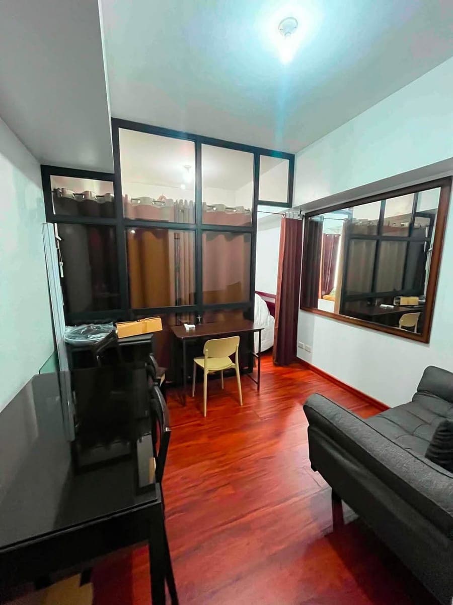 Studio for Rent @ The Capital Towers - photo 3