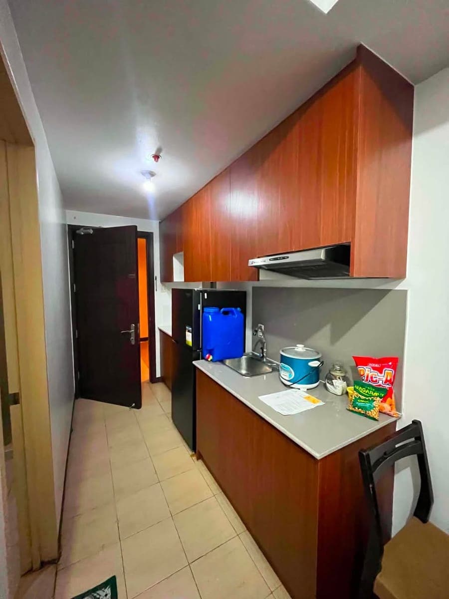 Studio for Rent @ The Capital Towers - photo 4