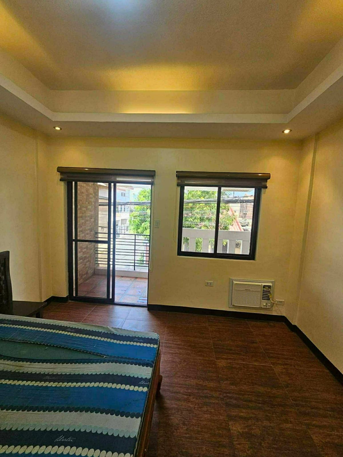 HOUSE FOR RENT – Mercedes Executive Village - photo 2