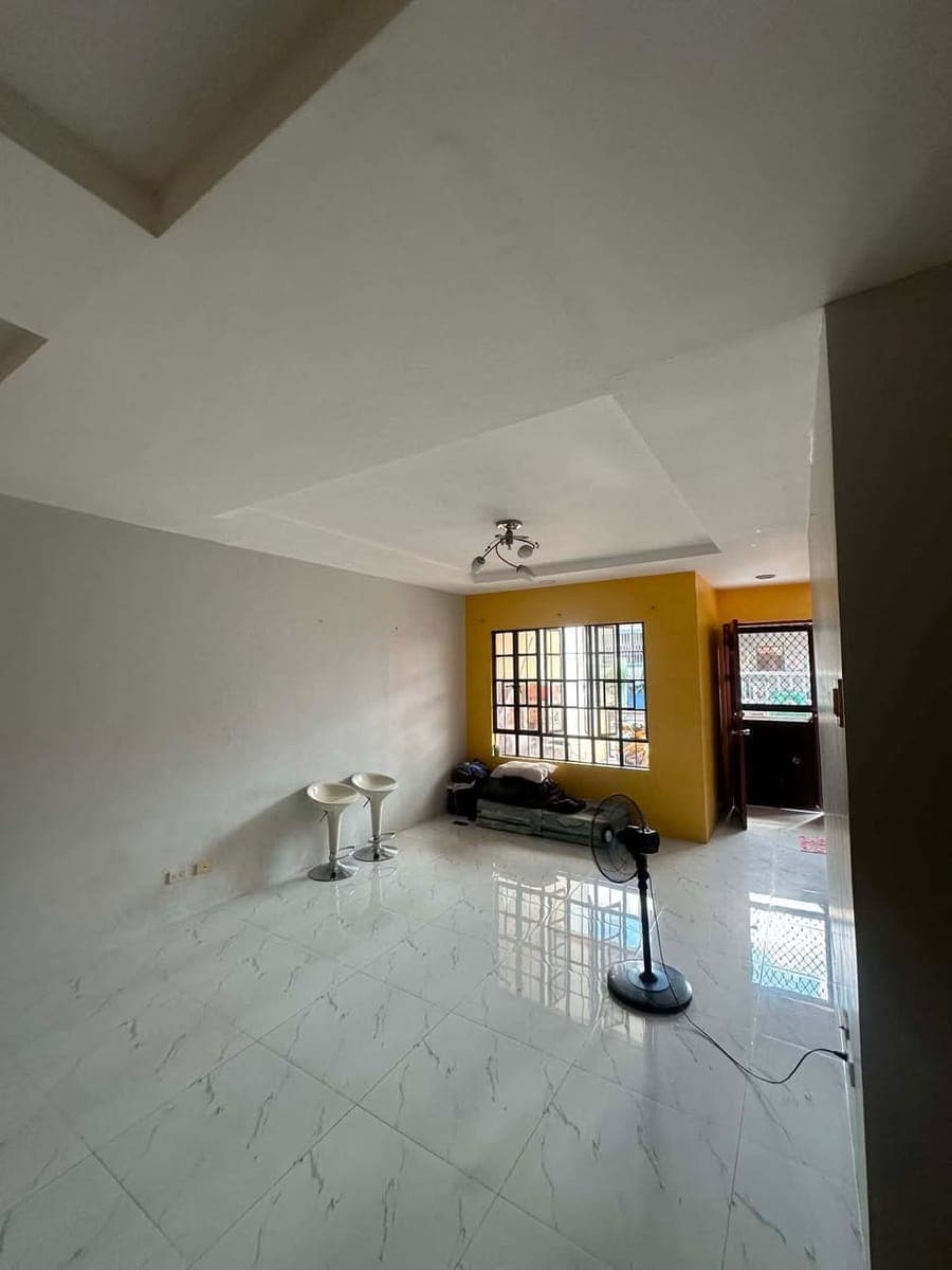 FOR RENT – ₱35,000/month negotiable - photo 4