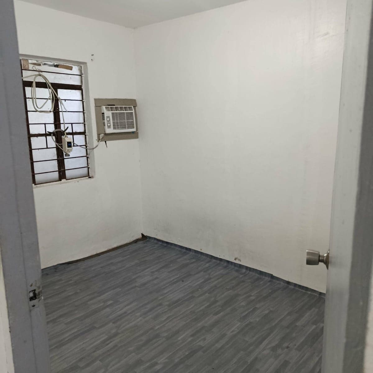 House for rent - photo 1