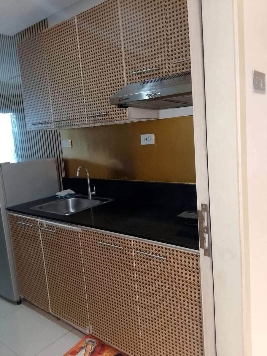FOR RENT: ₱20,000/month. | Inclusive association dues - photo 3