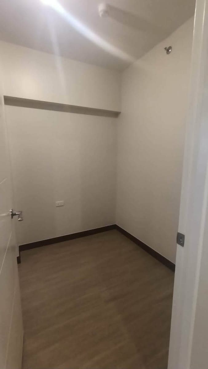 FOR LEASE - photo 3
