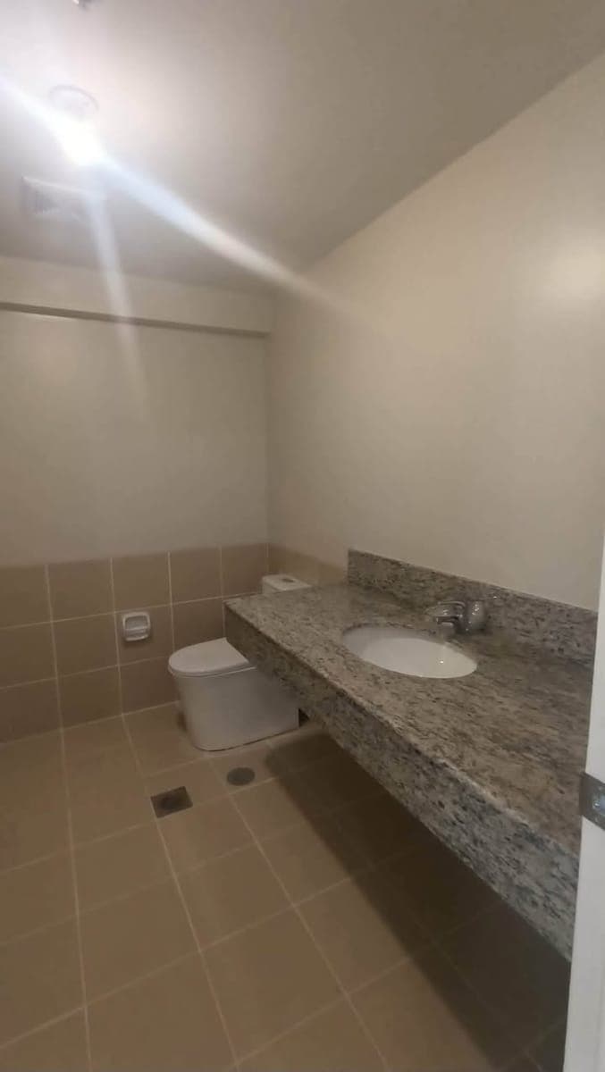 FOR LEASE - photo 4
