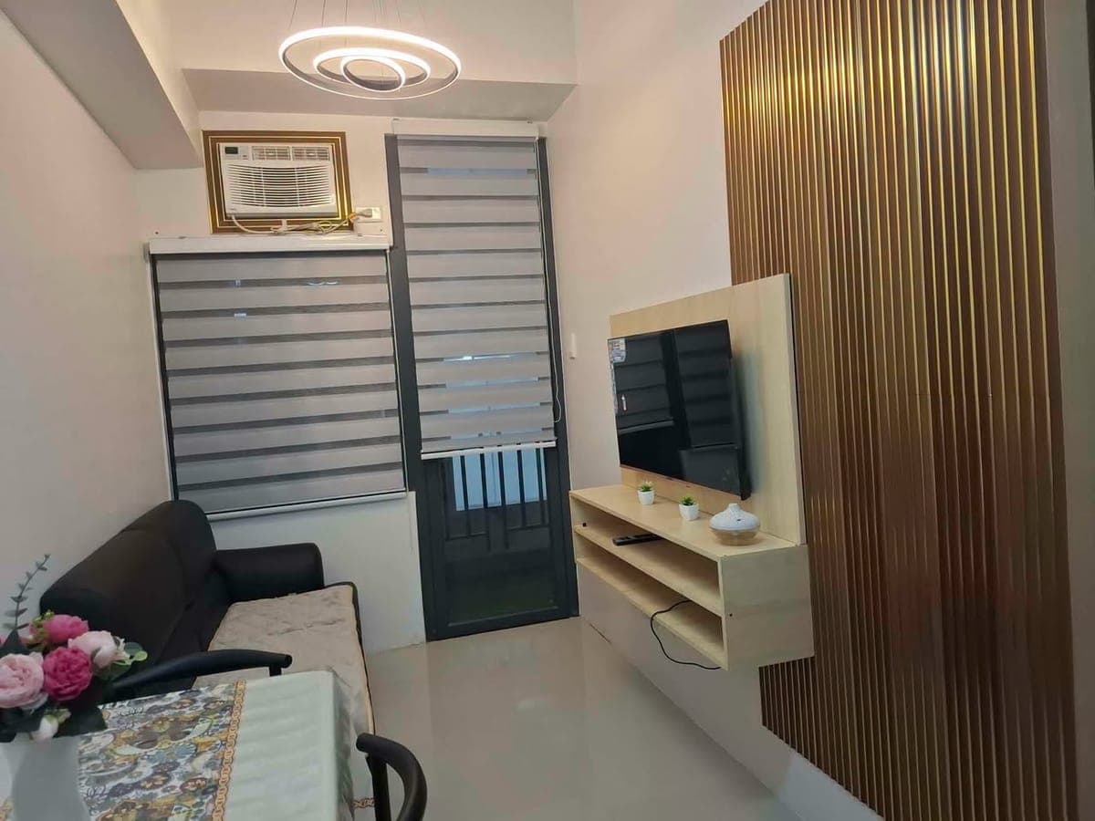 Available for shorterm or Longterm for rent DM for actual unit viewing schedule tks. - photo 1