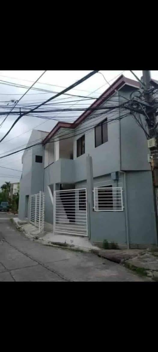 🏠 Las Pinas Room for Rent walking Distance Savemore Along Marcos Alvarez & Las Pinas Medical Center!🏠 - photo 2