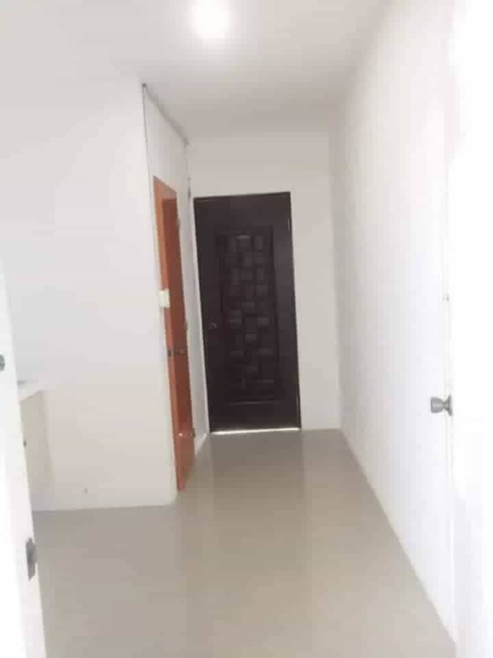 🏠 Las Pinas Room for Rent walking Distance Savemore Along Marcos Alvarez & Las Pinas Medical Center!🏠 - photo 3